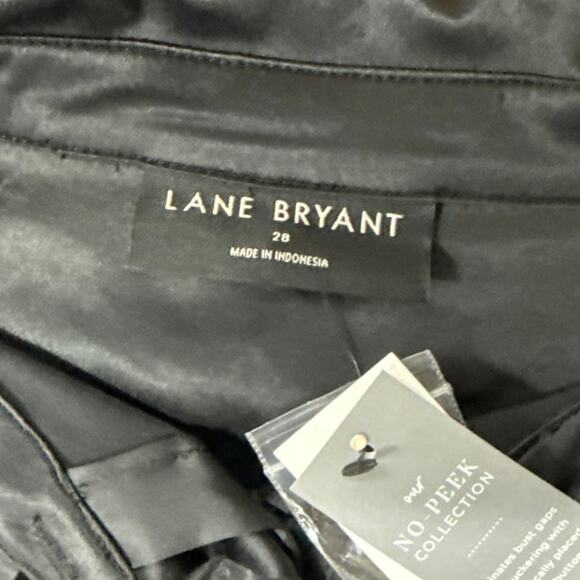 Lane Bryant Black Classic Satiny Button Down Boyfriend Shirt Size 28 No Peek NEW - Picture 12 of 12